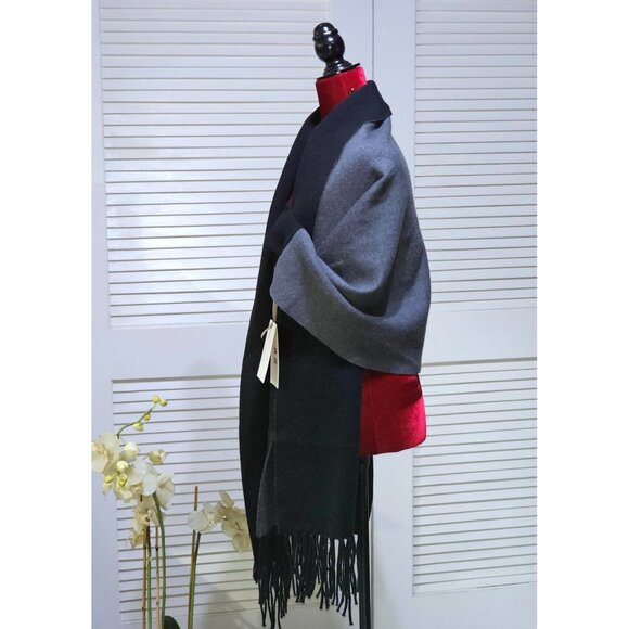 NWT Katie Kape Women's Black Gray Reversible Cape Shawl Fringe One Size 2623 - Picture 6 of 12